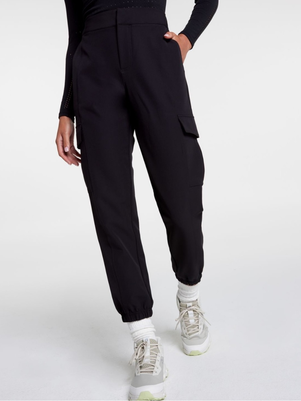 Calia Effortless Crepe Cargo Jogger Black Medium NWT